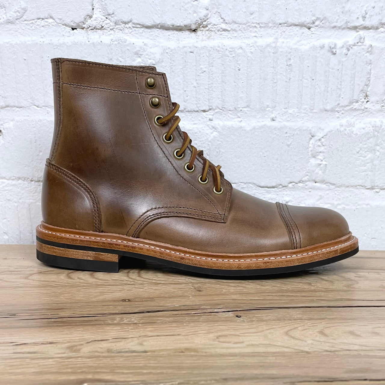 Oak Street Bootmakers Trench Boot aus natürlichem Chromexcel-Leder mit Dainite-Profilsohle